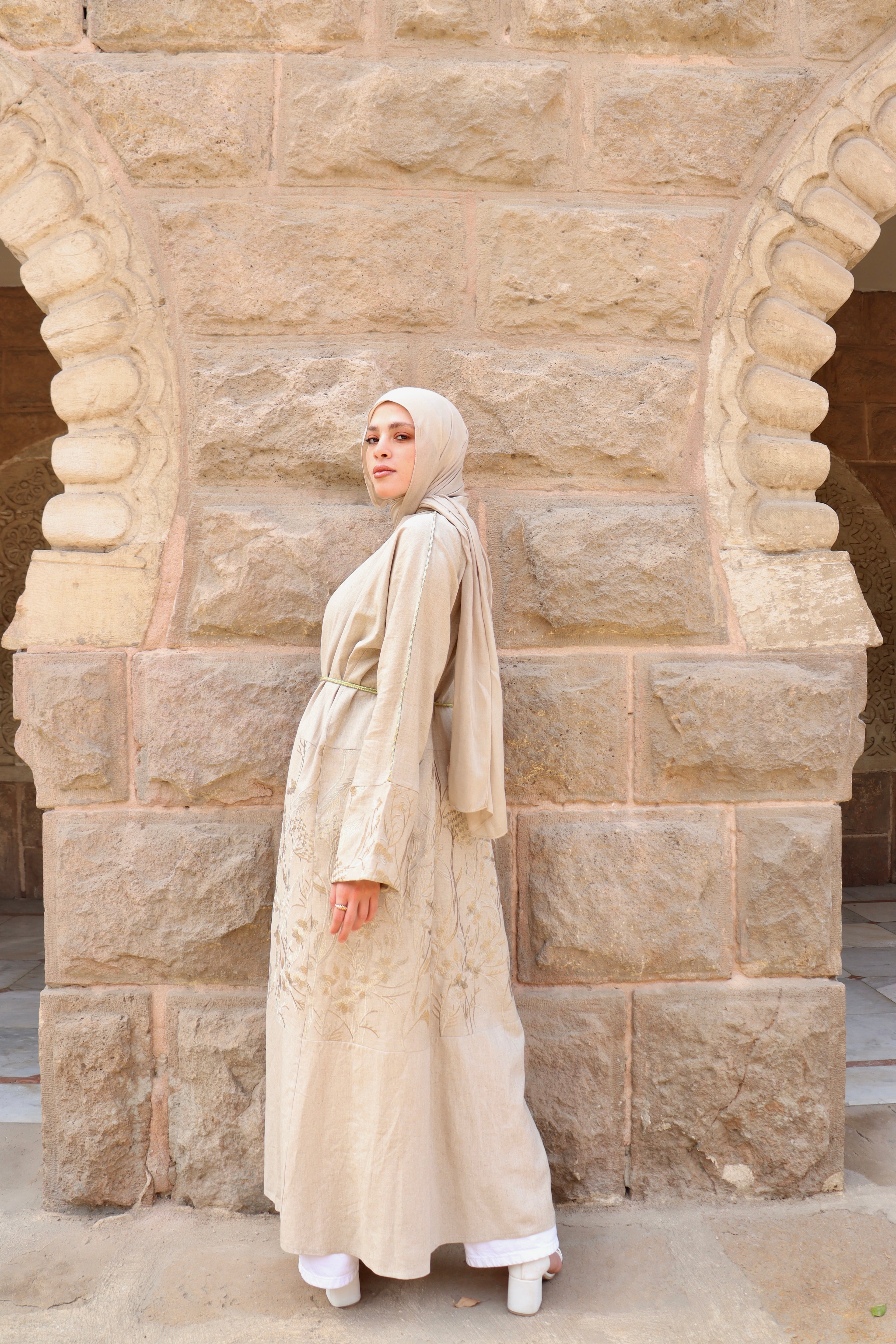 BEIGE Abaya
