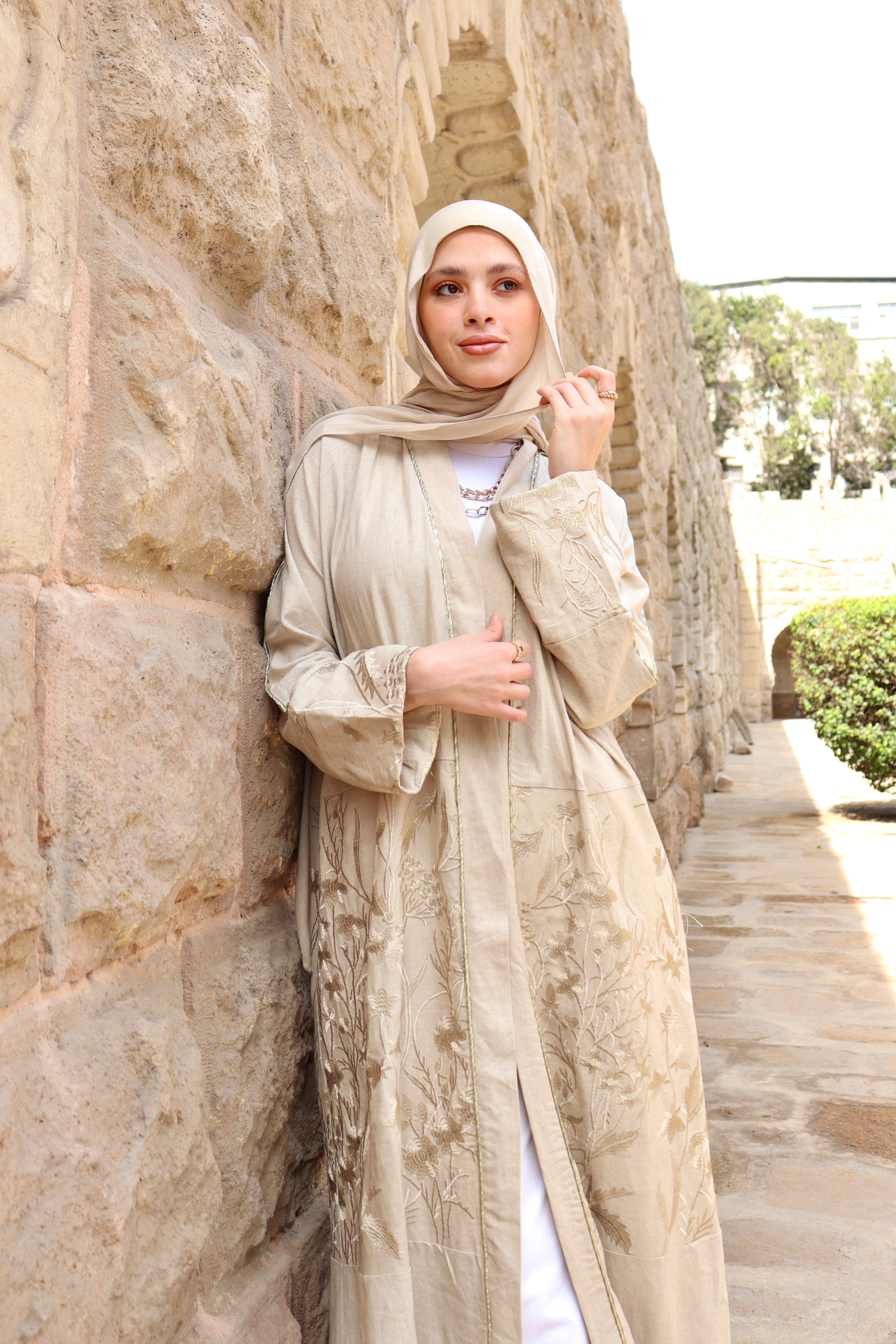 BEIGE Abaya