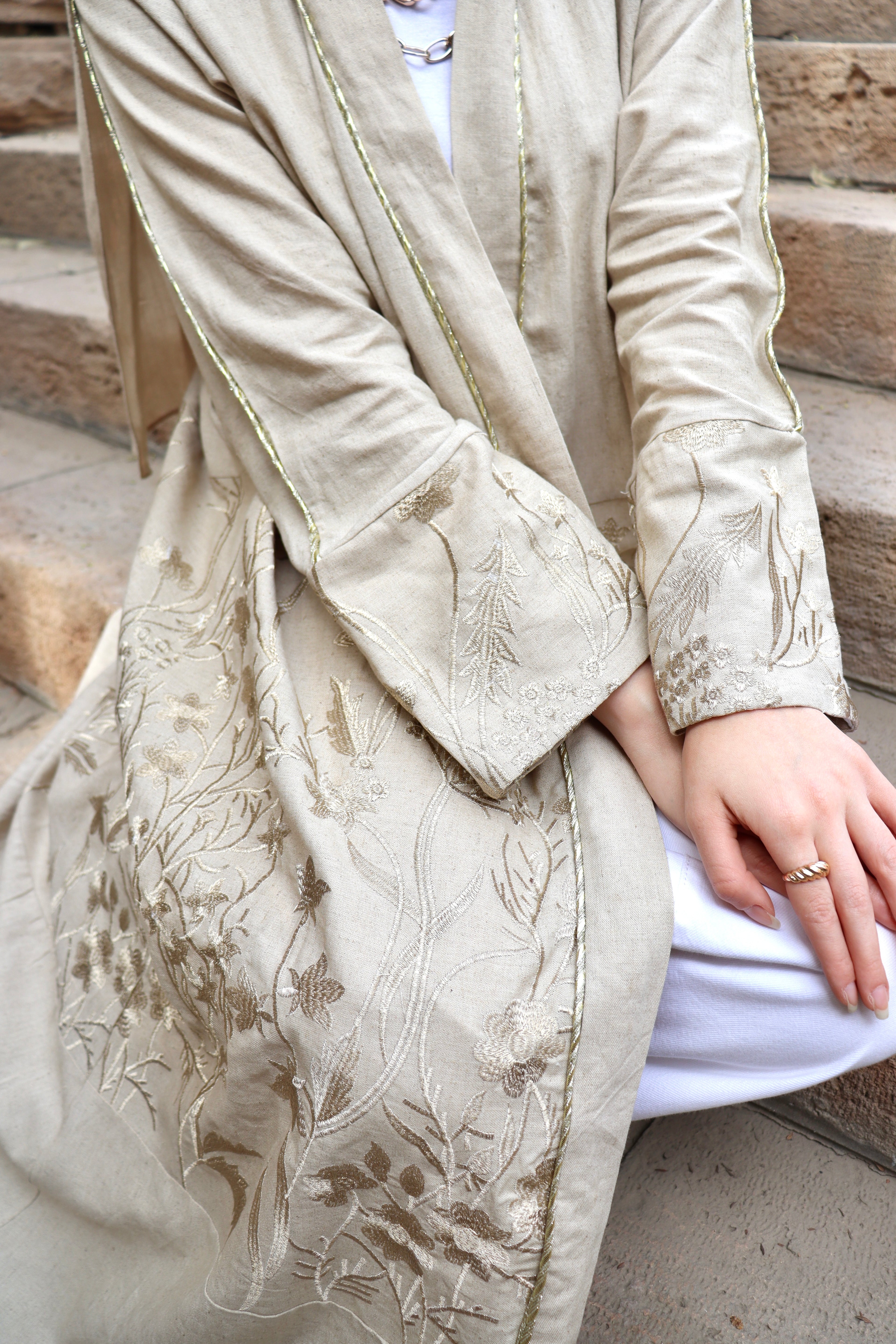 BEIGE Abaya